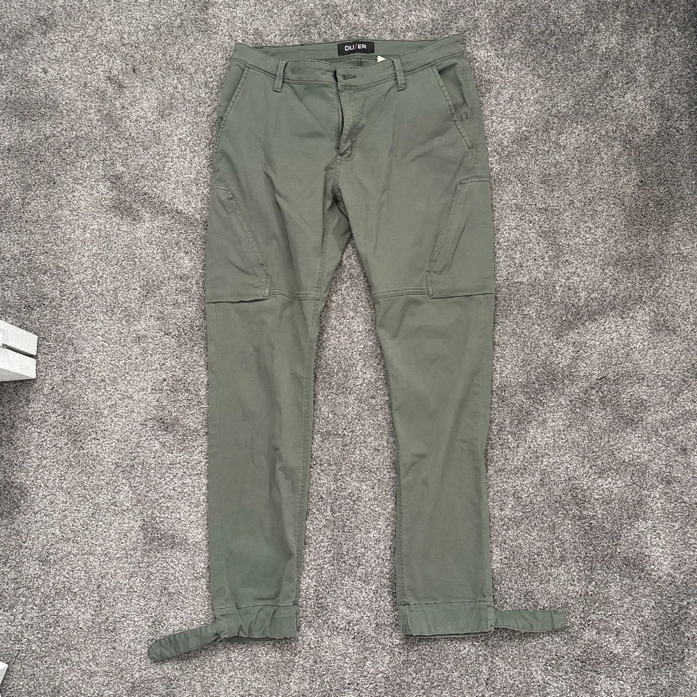 DU/ER Stretch Performance Cargo Pants Olive Green 34x32 - Picture 1 of 5